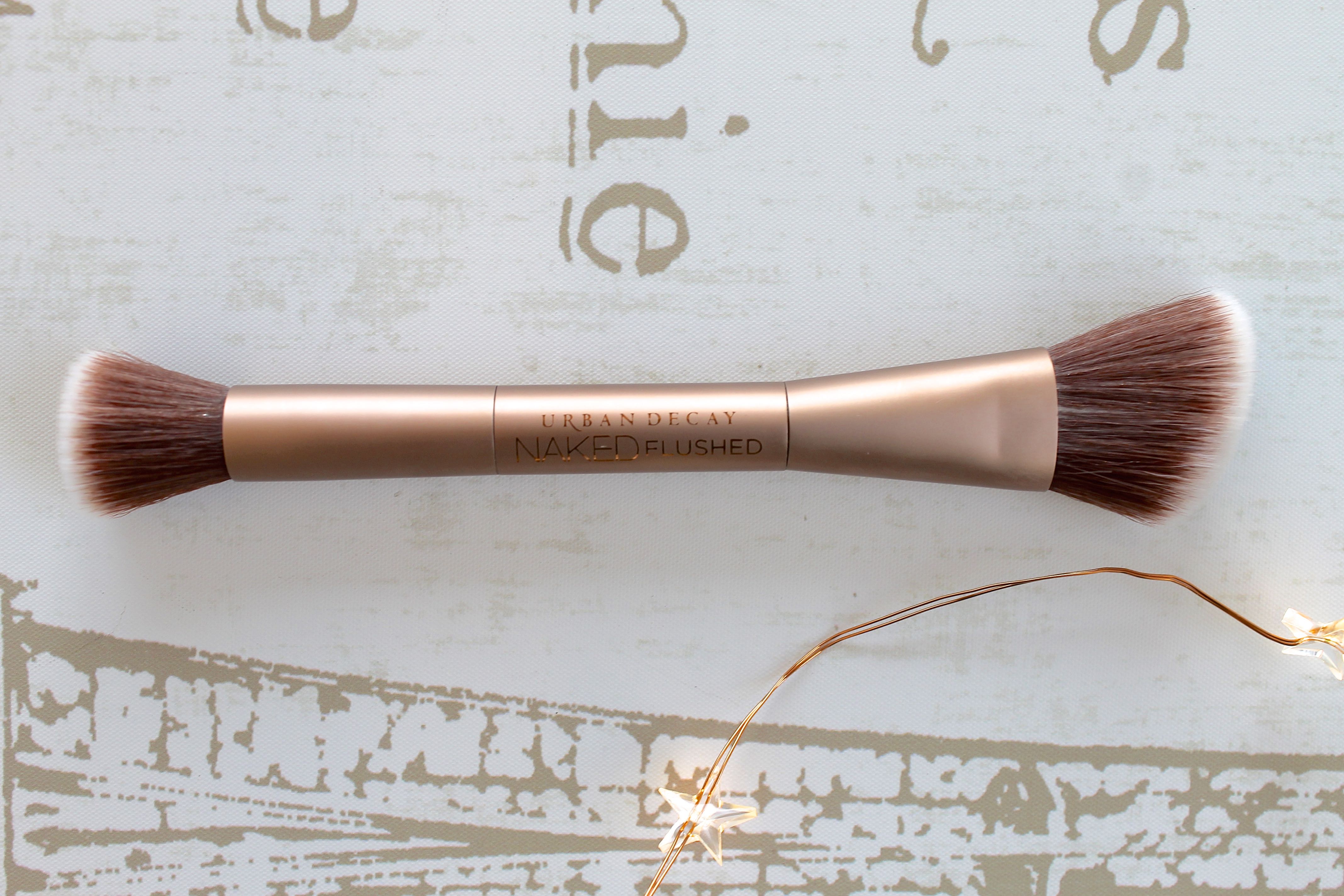 THE ULTIMATE CONTOUR BRUSH - BecBoop